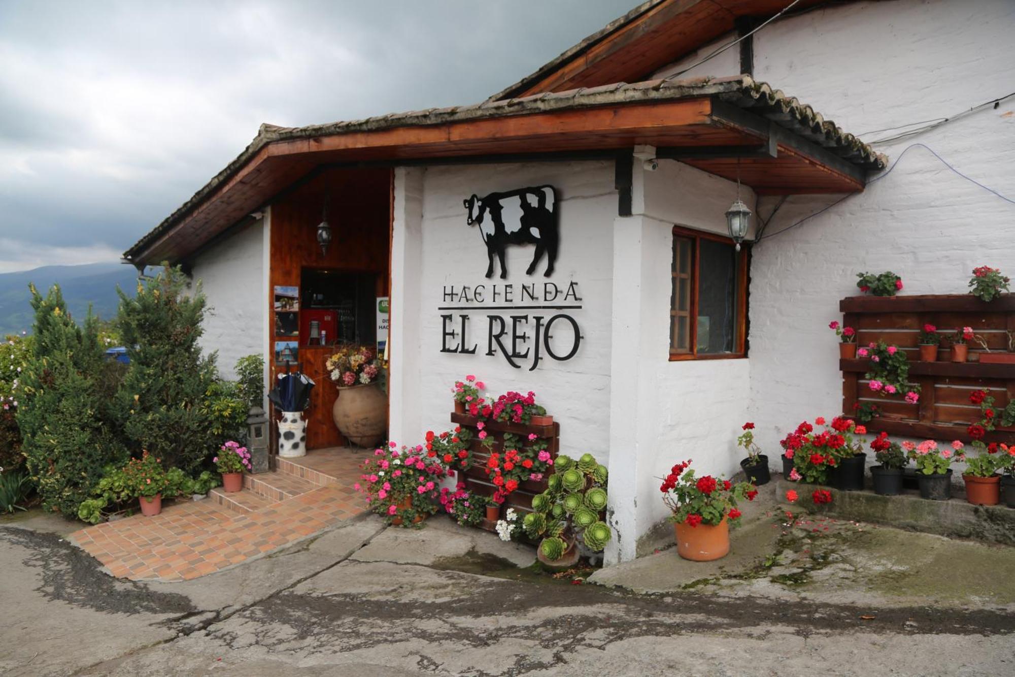 Villa Hacienda El Rejo Machachi Exterior foto